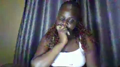 Snapshot of ebony_tasha chatting on March 2025 08:31:02 PM tasha online show from March 2025 08:31:02 PM