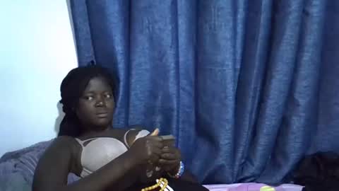 ebonybloom01 online show from September 2025 05:45:02 AM