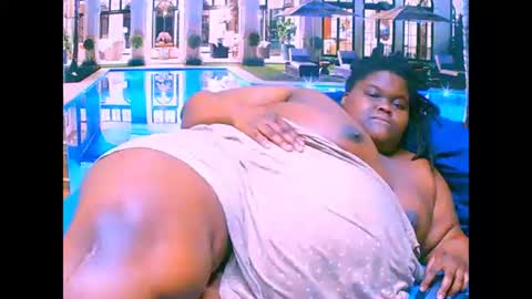 ebonyhotbuns4u2luv online show from September 2025 09:42:02 PM