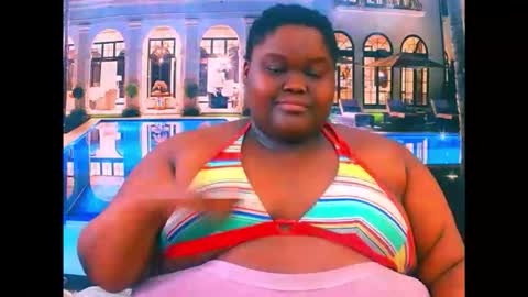 Snapshot of ebonyhotbuns4u2luv chatting on June 2026 06:47:01 PM ebonyhotbuns4u2luv online show from June 2026 06:47:01 PM