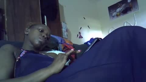 Snapshot of ebonykiki chatting on April 2026 07:45:01 AM ebonykiki online show from April 2026 07:45:01 AM