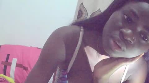 Snapshot of ebonypetiti chatting on September 2025 10:15:02 PM queen online show from September 2025 10:15:02 PM
