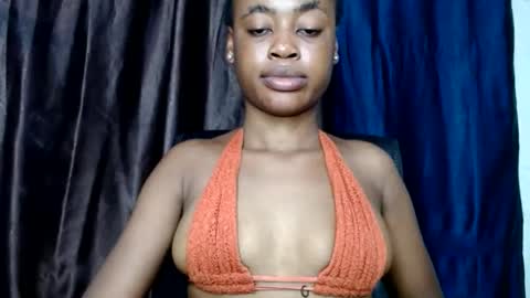 Snapshot of ebonypussy_xx chatting on October 2025 04:17:02 PM ebonypussy_xx online show from October 2025 04:17:02 PM