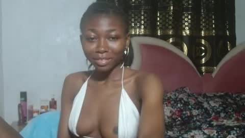 Snapshot of ebonyxxbabe chatting on June 2026 07:26:01 PM ebonyxxbabe online show from June 2026 07:26:01 PM