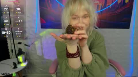 Snapshot of eclipse_auralis chatting on November 2025 09:35:01 AM eclipse auralis online show from November 2025 09:35:01 AM