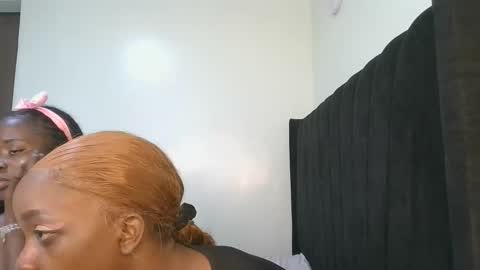 Snapshot of ecstasy_boo chatting on May 2026 02:52:02 AM boo online show from May 2026 02:52:02 AM