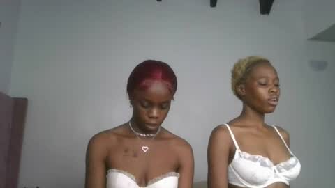 Snapshot of ecstasy_boo1 chatting on July 2026 04:12:01 PM Boo online show from July 2026 04:12:01 PM