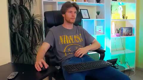 Snapshot of eddie_baker chatting on July 2026 11:07:01 PM eddie_baker online show from July 2026 11:07:01 PM