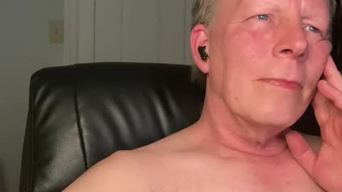 Eddy online show from April 2026 02:51:01 AM