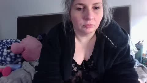 Snapshot of edenarcadia chatting on April 2026 02:35:01 AM EdenArcadia online show from April 2026 02:35:01 AM