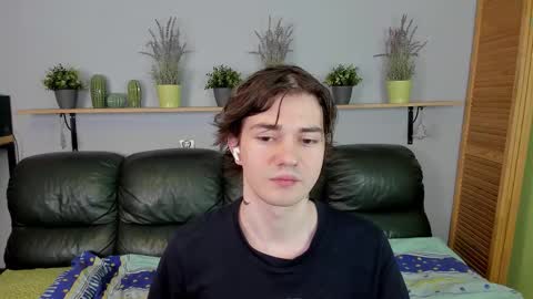 Edgar online show from December 2025 01:47:01 AM