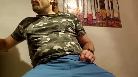 Snapshot of edgy_veggy chatting on June 2026 12:37:01 AM edgy_veggy online show from June 2026 12:37:01 AM