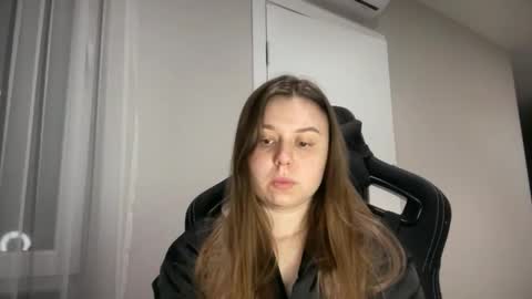 Edina online show from April 2026 06:09:01 PM