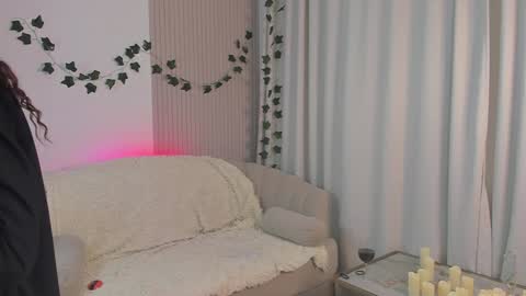 Lisa  online show from January 2025 03:23:02 AM