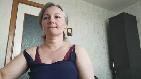 Snapshot of edithmanning chatting on June 2026 06:05:02 AM edithmanning online show from June 2026 06:05:02 AM