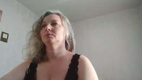 Snapshot of edithmanning chatting on June 2026 05:17:02 PM edithmanning online show from June 2026 05:17:02 PM