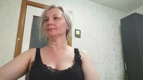 Snapshot of edithmanning chatting on July 2026 05:40:02 PM edithmanning online show from July 2026 05:40:02 PM