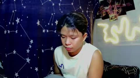 Snapshot of edrianburca052 chatting on January 2026 05:27:02 PM urasian chub online show from January 2026 05:27:02 PM