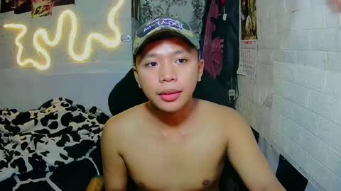 Snapshot of edrianburca052 chatting on January 2026 10:41:02 AM urasian chub online show from January 2026 10:41:02 AM