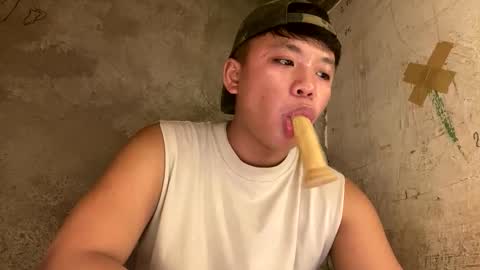 Snapshot of edrianburca052 chatting on April 2026 08:28:02 PM urasian chub online show from April 2026 08:28:02 PM