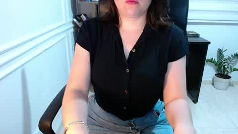 eduard_amun online show from May 2026 05:15:01 AM