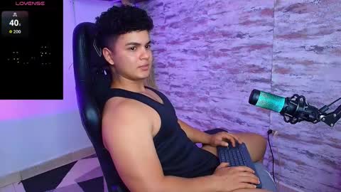 EDWARD CLARCK online show from April 2026 04:07:01 AM