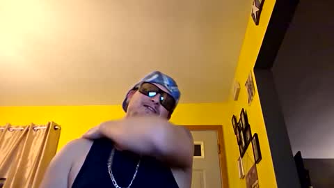 Snapshot of edwardaims_2please chatting on November 2025 03:39:01 AM edwardaims_2please online show from November 2025 03:39:01 AM