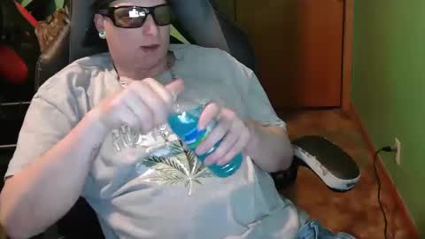 edwardaims_2please online show from April 2026 03:15:01 AM