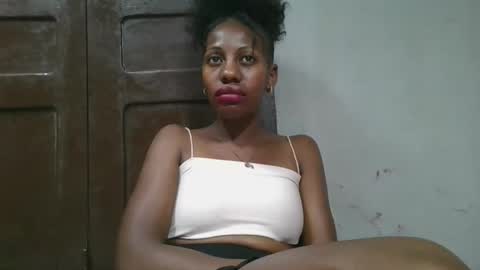 edwige770943 online show from May 2026 07:50:01 AM
