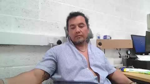 Snapshot of edwill13 chatting on May 2026 12:21:01 PM EdM online show from May 2026 12:21:01 PM