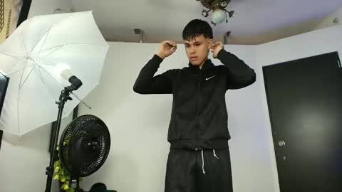 Edwin online show from May 2026 01:39:02 PM