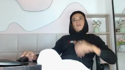 Snapshot of edylucianni chatting on July 2026 11:49:02 AM EdyLucianni online show from July 2026 11:49:02 AM