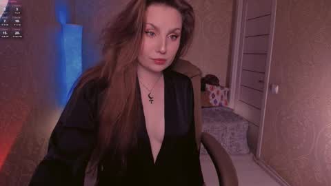 eesmaaarr online show from September 2025 10:43:01 PM