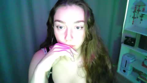 effie_balconii online show from November 2025 11:24:02 AM