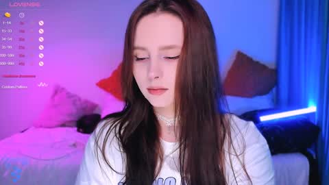 Snapshot of effie_lee chatting on December 2024 12:38:02 PM Effie online show from December 2024 12:38:02 PM