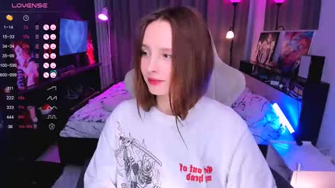 Snapshot of effie_lee chatting on March 2025 03:38:02 PM Effie online show from March 2025 03:38:02 PM