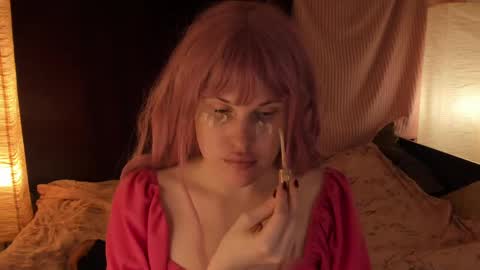 Effie Mur online show from February 2025 03:29:01 PM