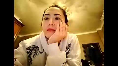 Effy online show from January 2025 01:52:02 PM