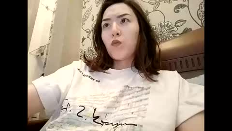 Snapshot of effy007 chatting on April 2026 03:20:01 PM Effy online show from April 2026 03:20:01 PM