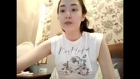 Snapshot of effy007 chatting on April 2026 04:23:02 PM Effy online show from April 2026 04:23:02 PM