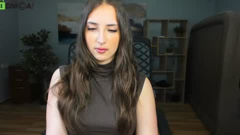 Snapshot of effy_royse chatting on June 2026 06:43:01 PM Effy Royse online show from June 2026 06:43:01 PM