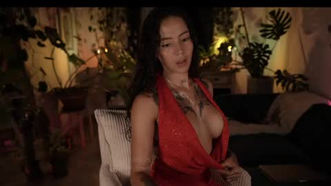 Snapshot of effylowell_ chatting on May 2026 01:21:02 AM Effy online show from May 2026 01:21:02 AM