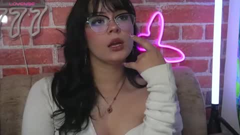 Snapshot of effystone777 chatting on September 2025 06:36:01 AM effystone777 online show from September 2025 06:36:01 AM