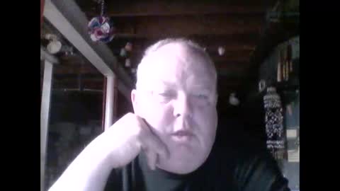 Snapshot of efriff chatting on April 2026 10:03:01 AM efriff online show from April 2026 10:03:01 AM