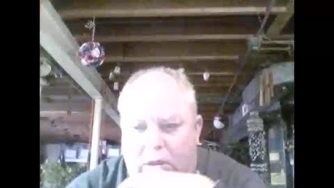 Snapshot of efriff chatting on May 2026 01:28:02 PM efriff online show from May 2026 01:28:02 PM