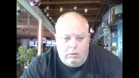 Snapshot of efriff chatting on May 2026 08:18:02 PM efriff online show from May 2026 08:18:02 PM