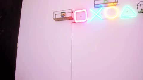 eileenn tanihara online show from February 2026 06:14:01 PM