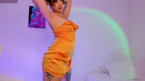 Snapshot of eileenford chatting on January 2025 01:11:02 AM   EileenFord    online show from January 2025 01:11:02 AM