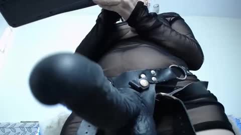 Eileen online show from December 2024 09:05:02 PM