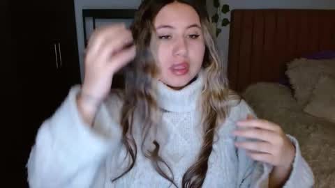 EIMY   MODEL INDEPENDENT online show from December 2025 05:39:02 AM